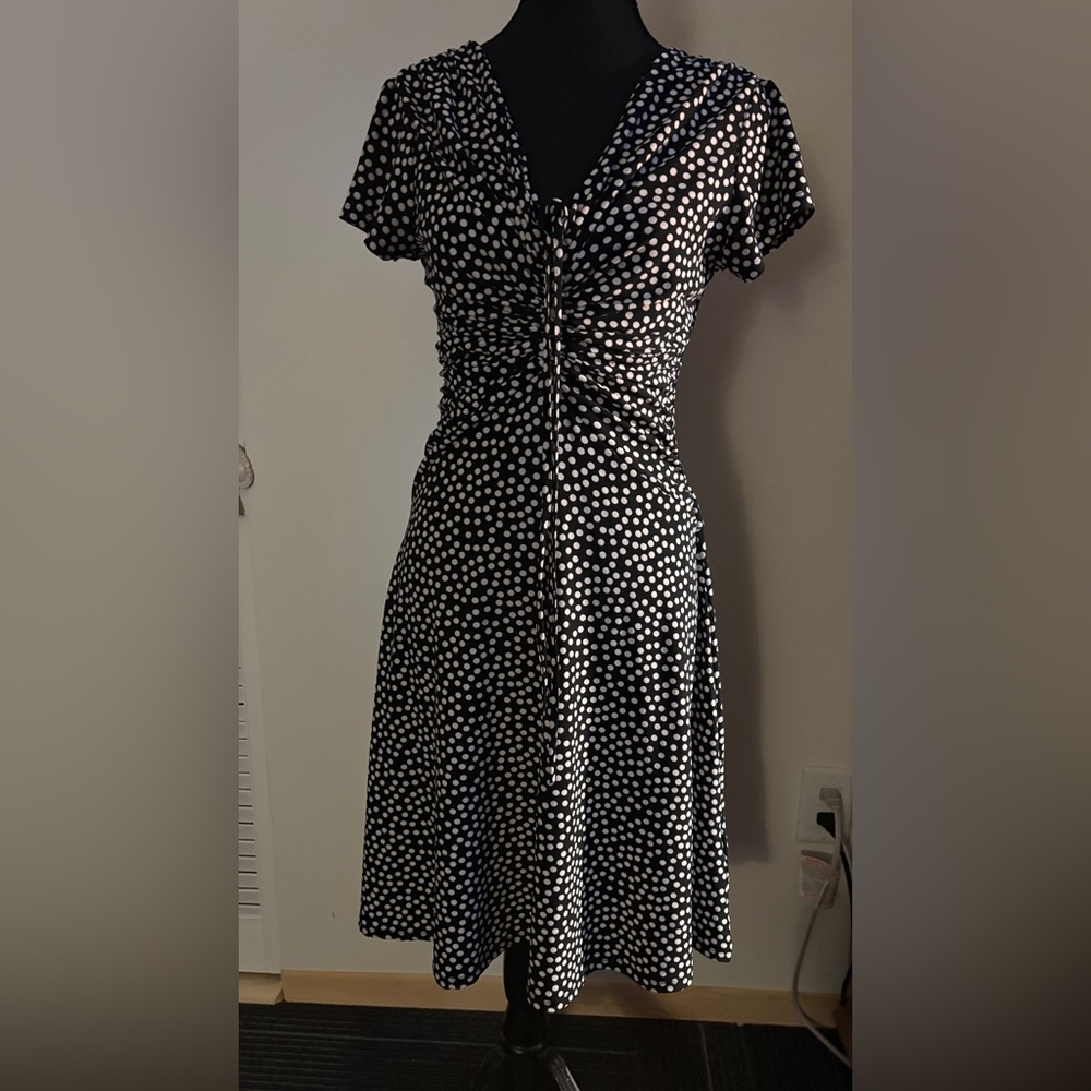 imPRESS Fit and Flare Classic Black and White Midi Dress